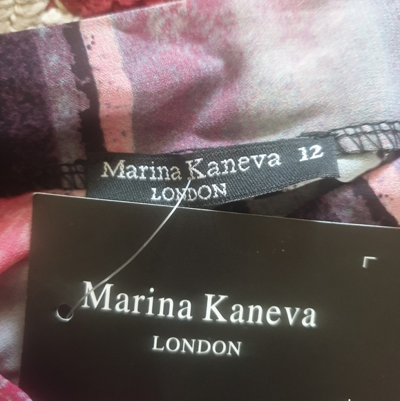 Printed Sherr Off Shoulder Top - Picture 6 of 6